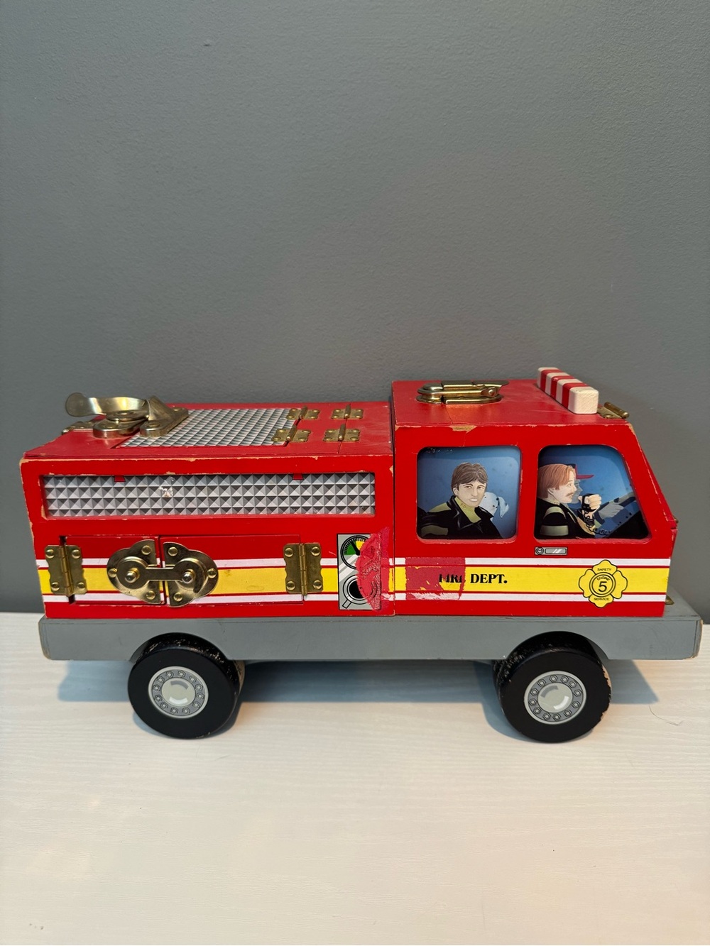 Melissa & Doug Red Fire Truck Wooden Toy with Moving Wheels and lockable areas